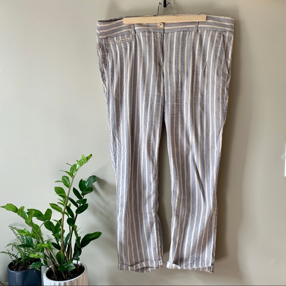 LOFT Linen Marissa Striped Cropped Pant / 14